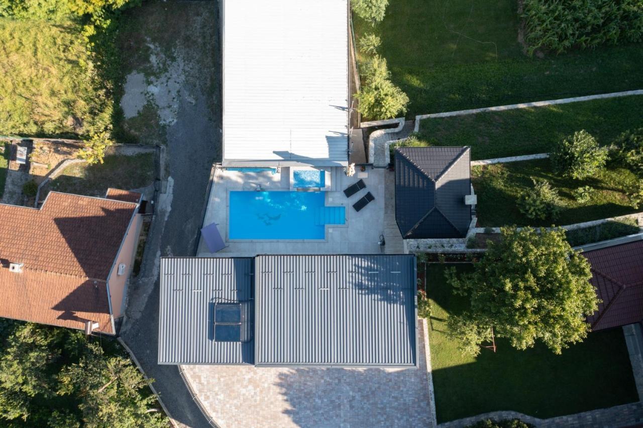 Villa Kula *