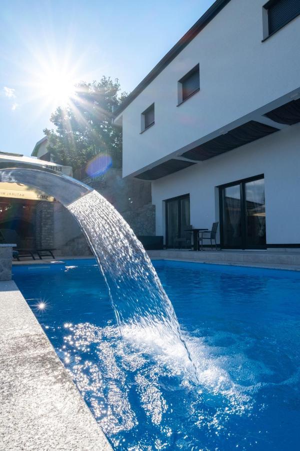 Kula Villa *